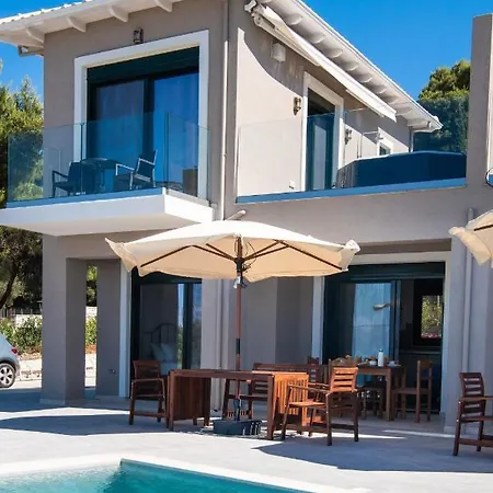 Voula Luxury * Φρύνι