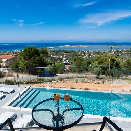 Voula Luxury Φρύνι